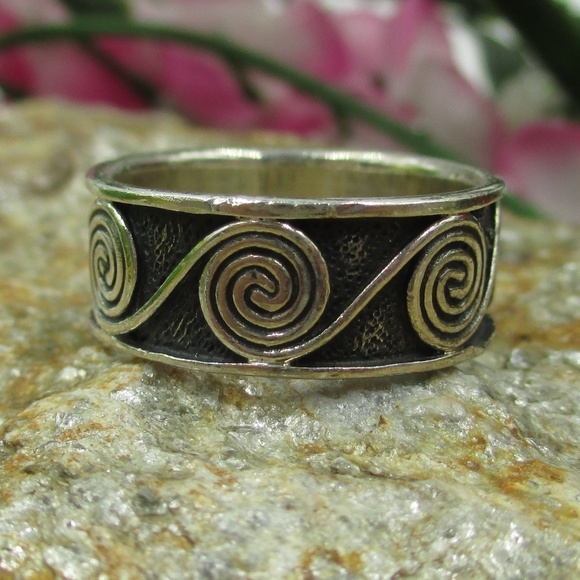 Jewelry - Vintage Size 6.5 Sterling Rustic Swirl Design Ring